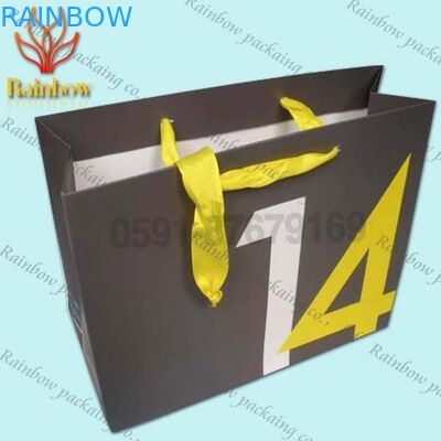 کیف سفارشی کیسه های کاغذی برای لوازم آرایشی با دسته پیچ خورده