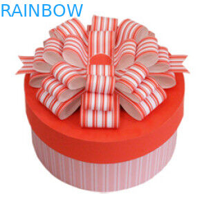 سیلندر کاغذی - شکل جعبه هدیه بسته بندی صورتی برای کیک تولد