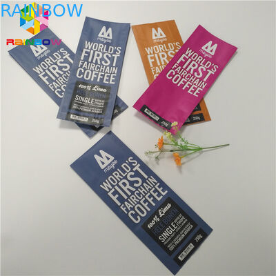 کیسه قهوه ای با بسته بندی کیسه های فویل بسته بندی فویل بسته بندی شده