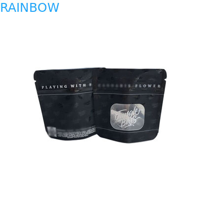 کیسه های پلاستیکی سطح مات سیاه بسته بندی نقطه UV شفاف جلو پنجره روشن