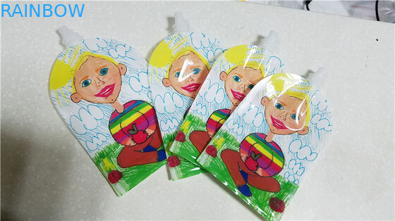 کیسه های قابل استفاده مجدد برای غذاهای کودک قابل استفاده مجدد ، کیسه های قابل حمل شیر آب حاوی آب میوه را می نوشید