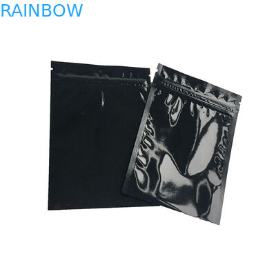 حالت روشن و شفاف جلو پنجره ظریف بسته مواد غذایی بو بو اثبات اثبات مات سطح سیاه