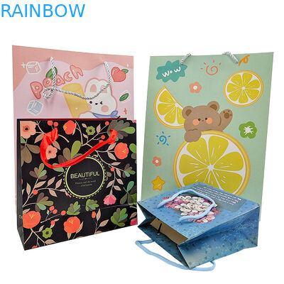 عمده فروشی لوگو چاپ شده سفارشی کیسه کاغذی هدیه لوکس خرده فروشی بوتیک خرید کیسه کاغذی