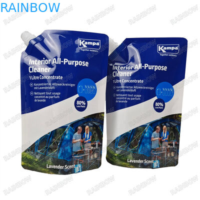 غذاها، نوشیدنی ها، آبمیوه ها با زیپ و کیسه ای در کنار کیسه ای در کنار کیسه ای برای کودک