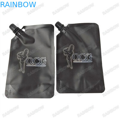 غذاها، نوشیدنی ها، آبمیوه ها با زیپ و کیسه ای در کنار کیسه ای در کنار کیسه ای برای کودک