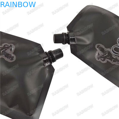 غذاها، نوشیدنی ها، آبمیوه ها با زیپ و کیسه ای در کنار کیسه ای در کنار کیسه ای برای کودک