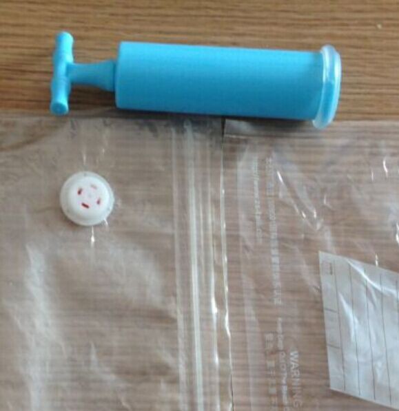 کیسه بسته بندی مواد غذایی با پمپ هوا