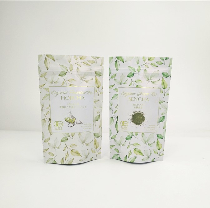 بسته بندی سفارشی مواد غذایی PLA قهوه ای کیسه های کاغذی کرافت حیوانات خانگی غذاهای خوشمزه کوکی های غذایی کیسه های بسته بندی قابل خوردن با پنجره کیسه مایلار زیپ