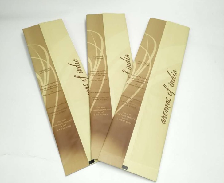 کیسه های قهوه سفارشی چاپ شده 250 گرم حاوی رطوبت ایمنی مواد غذایی با شیر