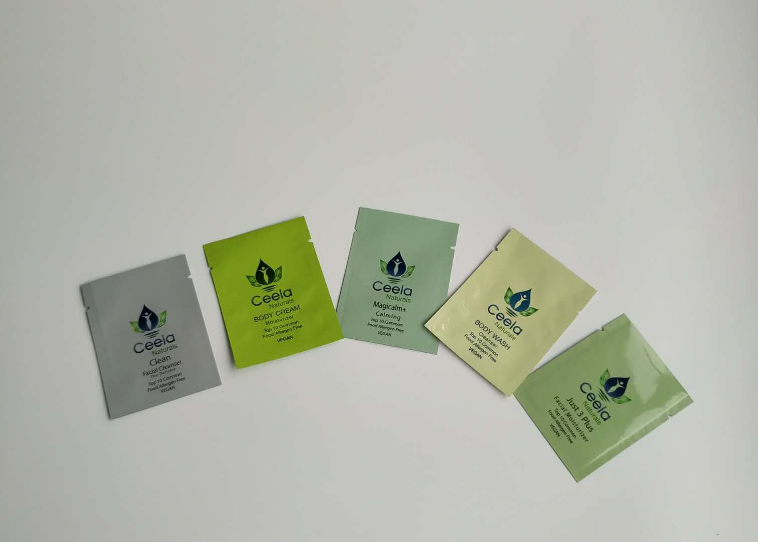 کیسه های پوستی کیسه های بسته بندی لوازم آرایشی و بهداشتی کیسه های چاپ دیجیتال Custom 5ml Sachet