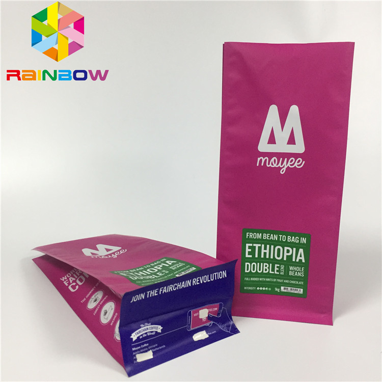 بسته بندی کیسه های آلومینیومی فویل، کیسه های قهوه ایستاده، پایین تخت با شیر