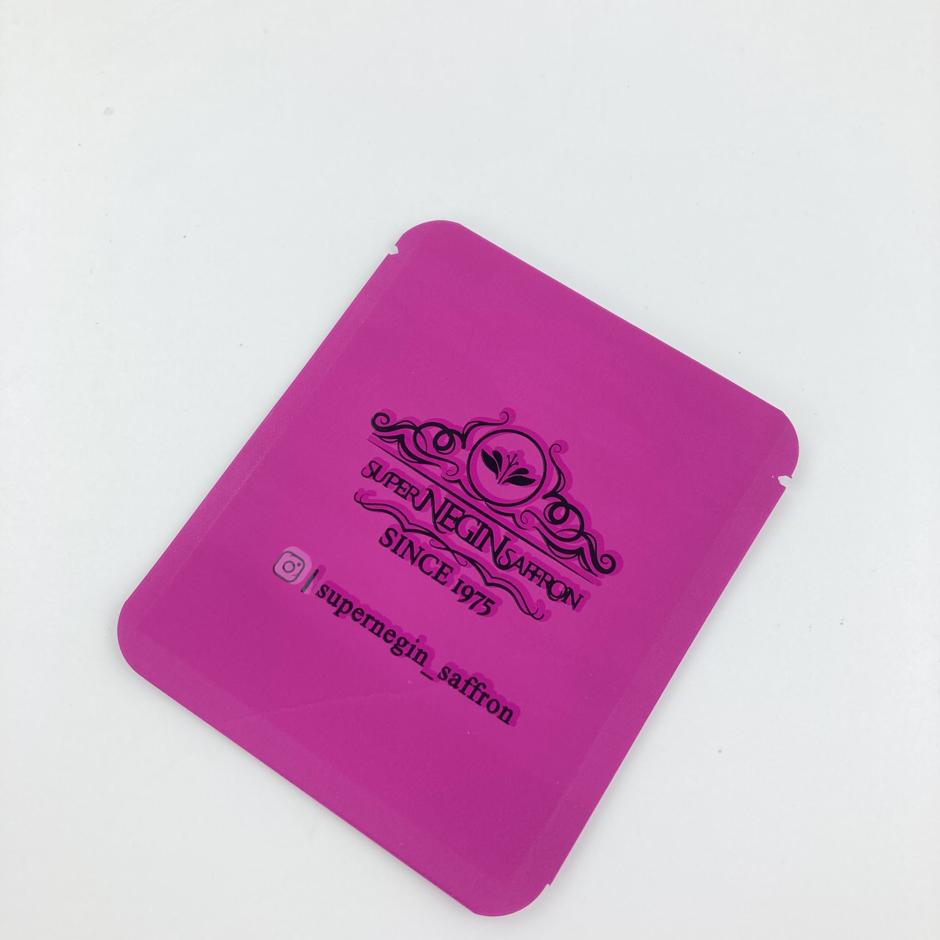 کیسه های مواد غذایی برای زعفران خشک کروکوس و چای 500pcs MOQ برای بسته بندی سفارشی کیسه بسته بندی آجیل کیسه بسته بندی