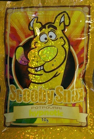 10g اسفناج هلوگرام زرد پوپورری Scooby Snax